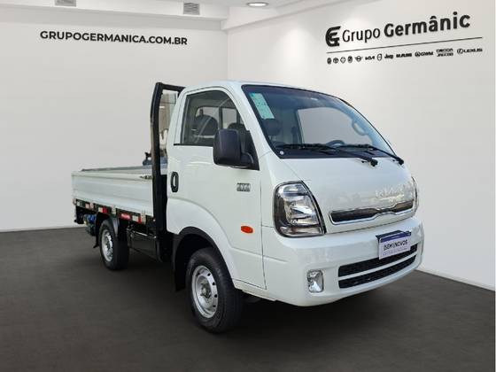 KIA BONGO 2.5 TD DIESEL STD CS 4x4 MANUAL KIA BONGO 2.5 TD DIESEL STD CS 4x4 MANUAL